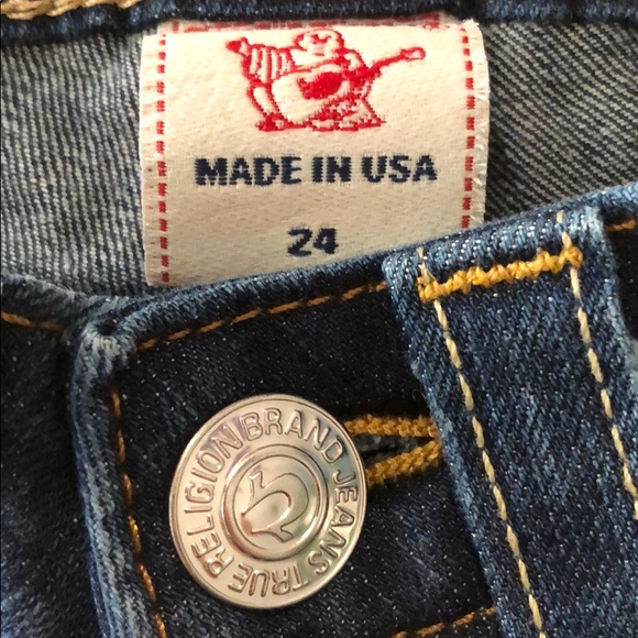 True religion woman’s jean shorts size 24 - Picture 3 of 4